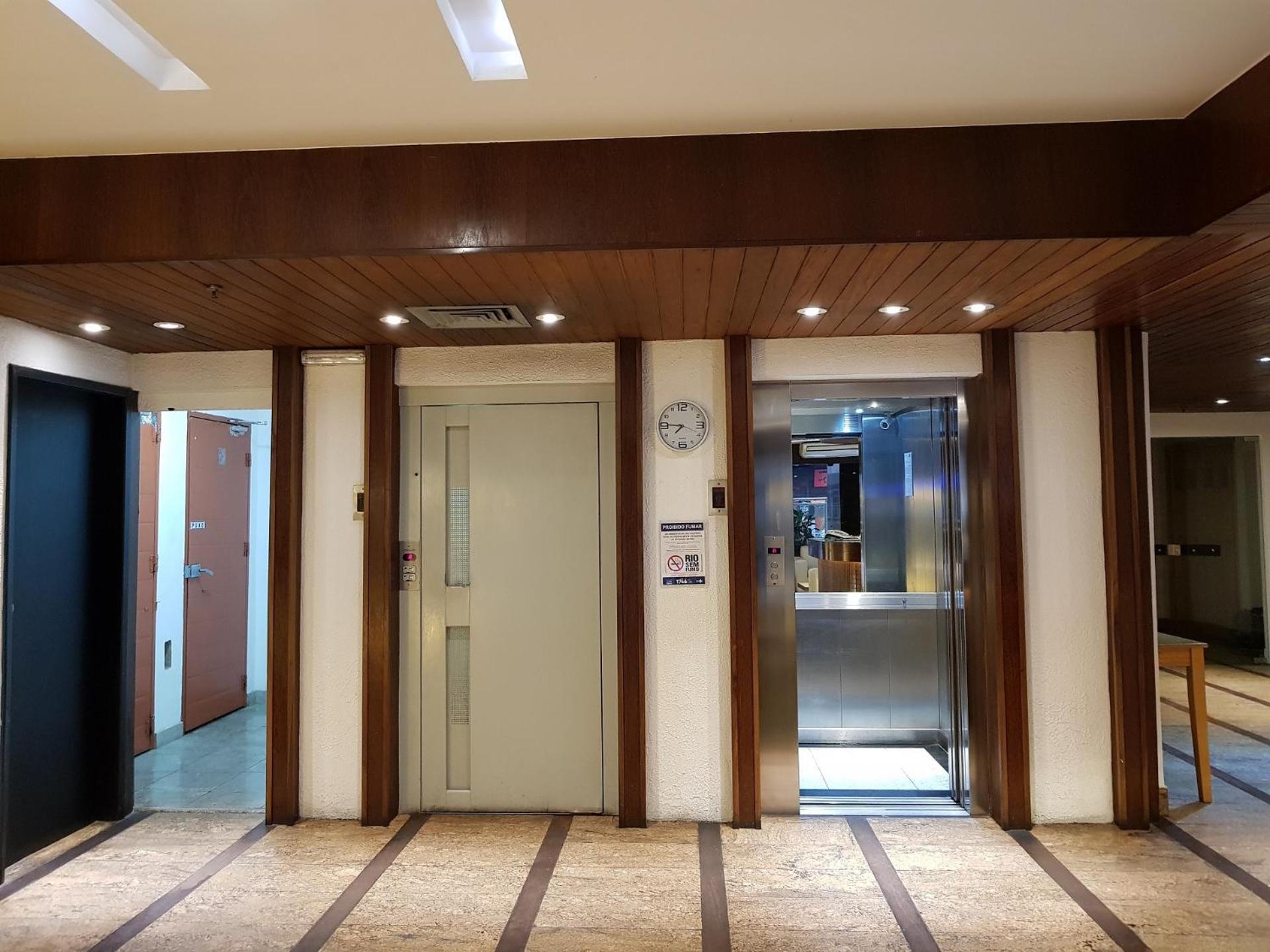 Apartamento Encantador Com Piscina - Besthostrio リオデジャネイロ エクステリア 写真